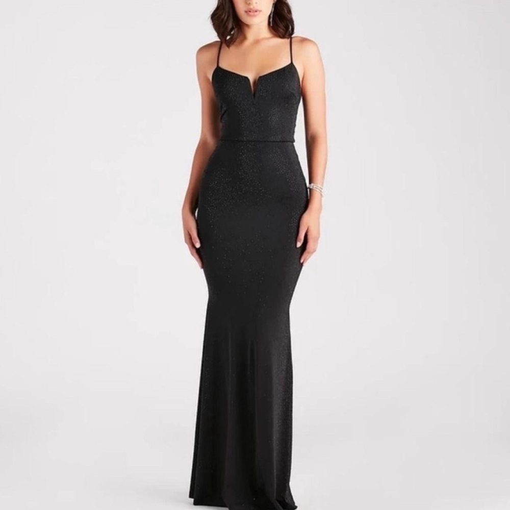 (copy) Windsor Black Sparkle Spaghetti-Strap Evening Gown